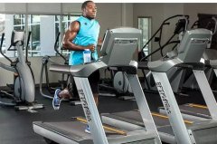 跑步机真的伤膝盖吗？健身房的商用跑步机呢？